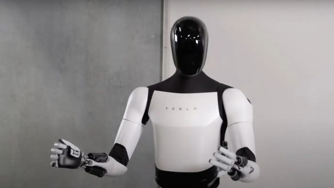 ილონ მასკი Tesla-ს ქარხანაში “რობოტის თანამშრომელზე თავდასხმას” ეხმაურება
