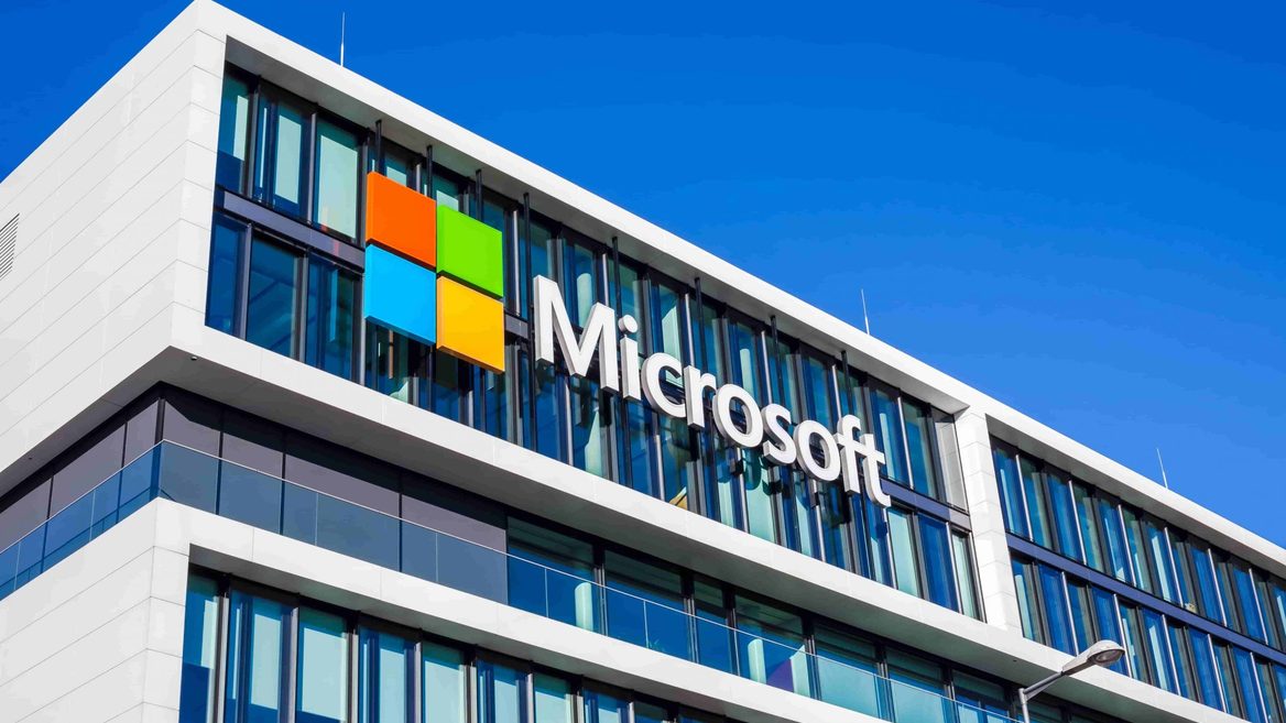 Microsoft გაყიდვების შემცირების გამო 10 000 სამუშაო ადგილს შეამცირებს 