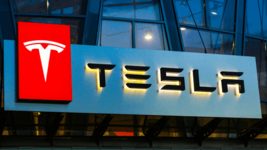 Tesla-მ 2022 წელს რეკორდული რაოდენობის - 1.3 მილიონი მანაქანა გაყიდა